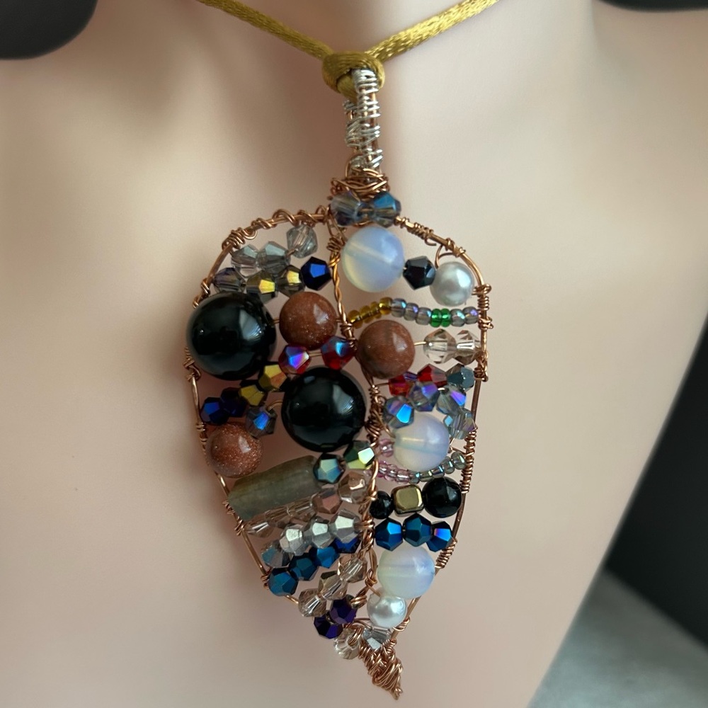 Handcrafted Multi semiprecious Beads  Leaf wired chunky Pendant Necklace.